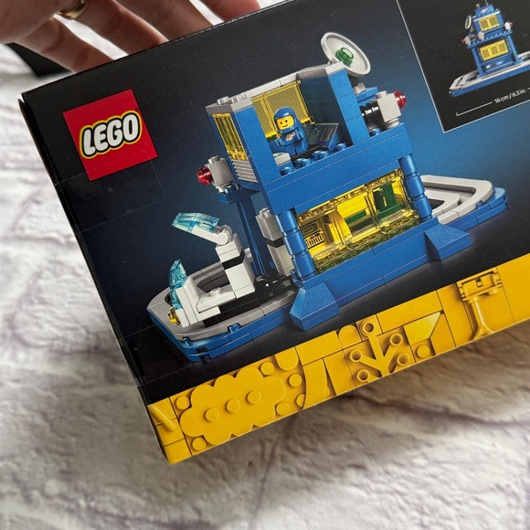 LEGO Micro Command Center Set - Picture 3 of 3